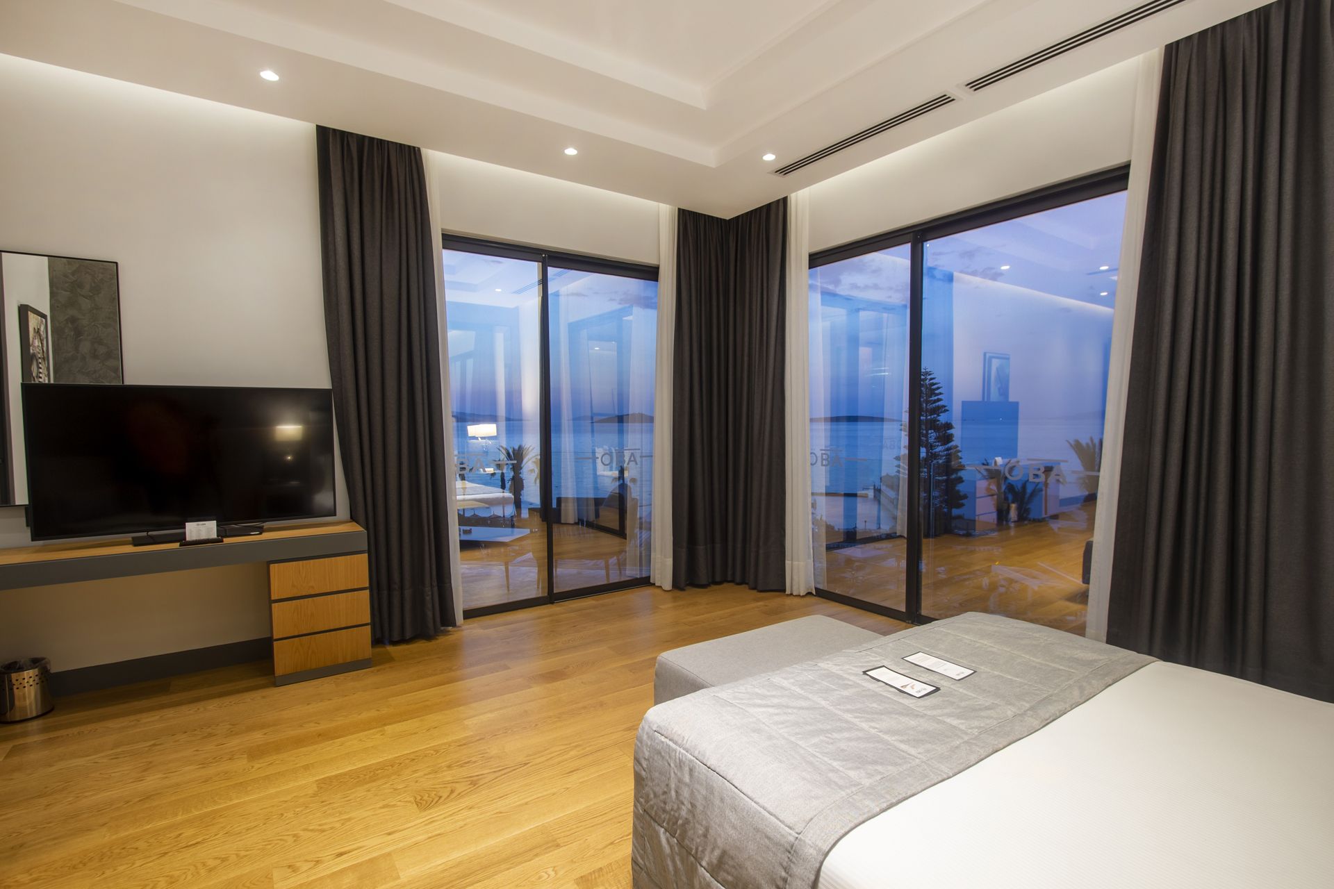 Kral Süiti, Büyük Yataklı, Orman Manzaralı